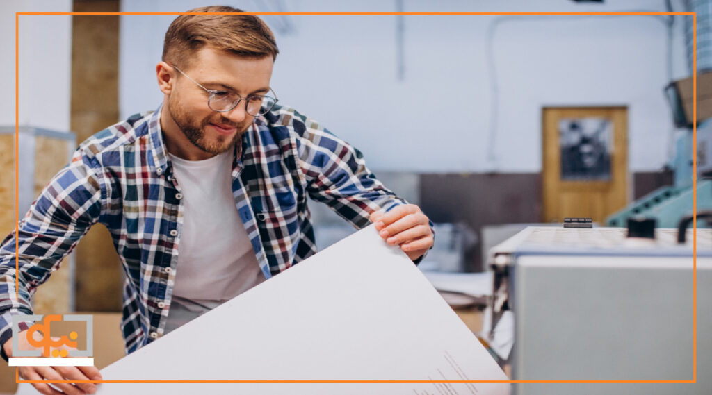 چاپ اختصاصی روی مقوا ایندر برد